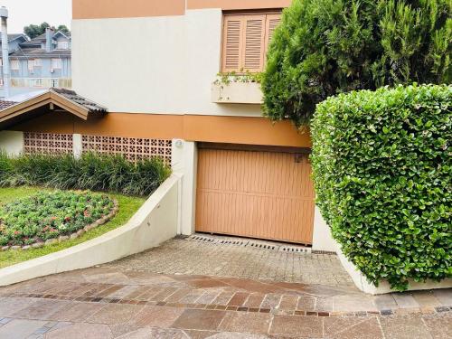 Facilities, MRG - Faca tudo a pe - 1D no Centro de Gramado in Gramado