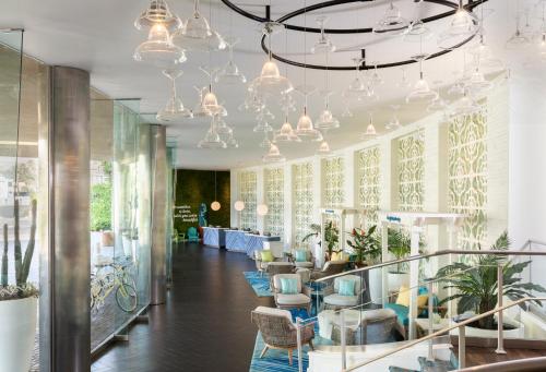 大堂, Riviera Resort - Palm Springs By IHG in 棕櫚泉市中心