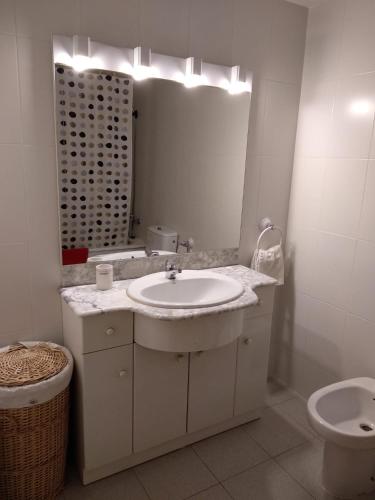  Apartamento de dos habitaciones con lavabo y SIN COCINA en Rialp in Rialp