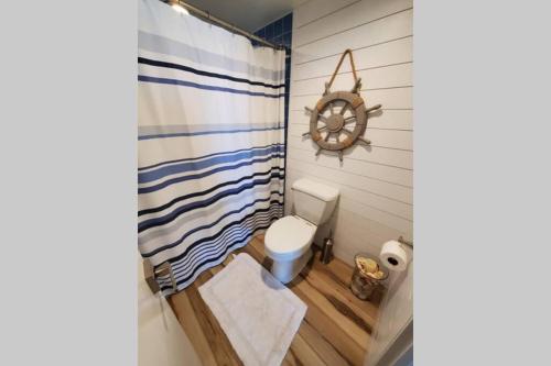 Sunset Beach oasis: Modern beach style on the sand - image 8