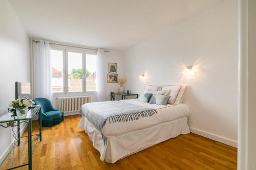 Appartement Climatisé 7mn Centre Ville 95M2 4 Adultes Bébé Garage Sous sol Arrivée Autonome