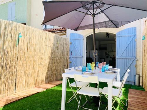 Beautiful Townhouse with garden and parking 6 beds gîte à louer La Londe-les-Maures