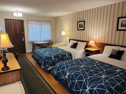 Schooner Motel in Tofino, Canada
