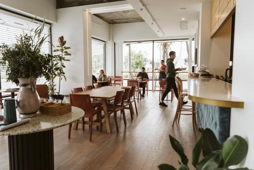 Restaurant, The Muse Christchurch Art Hotel in Christchurch