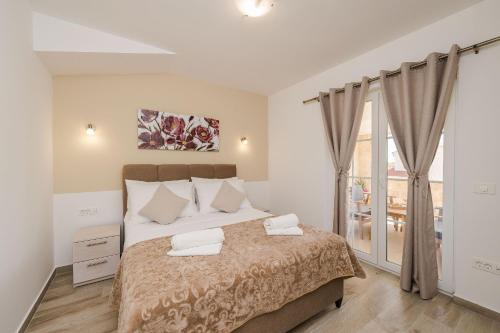 Three-Bedroom Villa image 7