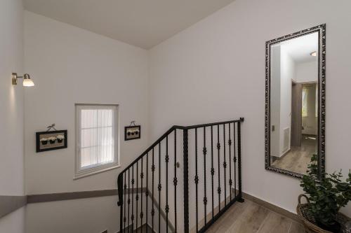 Three-Bedroom Villa image 1