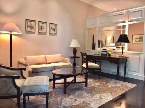 Heritage Suite King image 2