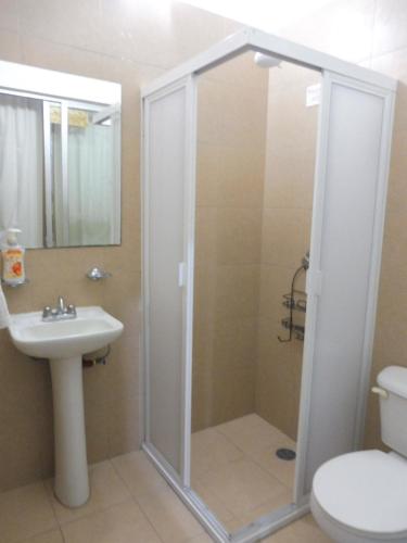 Double Room with Private Bathroom image 5