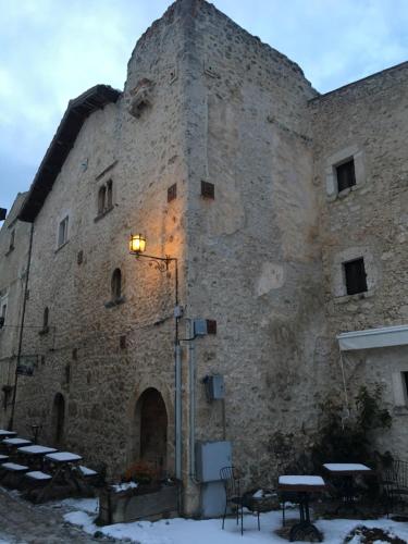 IL BORGO DI ROCCA CALASCIO 4