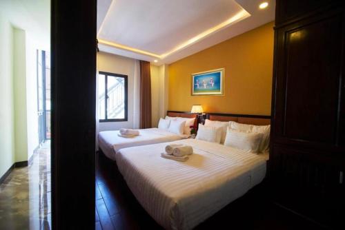 Superior Quadruple Room image 5