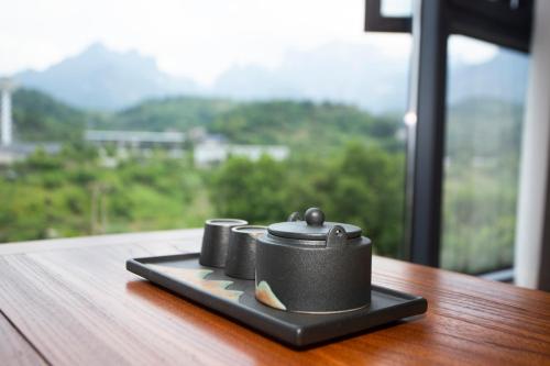 Heaven's Gate Home Stay --free pick up service--panoramic view of Tianmen Mountain Heaven's Gate Home Stay --free pick up service--panoramic view of Tianmen Mountain
