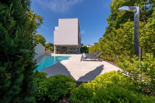 RM Luxury villa with pool in Rovinj - image 3