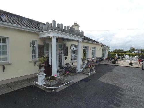 . Bunratty Castle Mews B&B