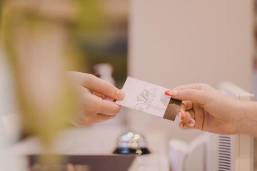 Lot Boutique Hotel - image 4