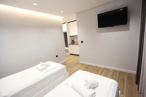 Two-Bedroom Apartment image 4