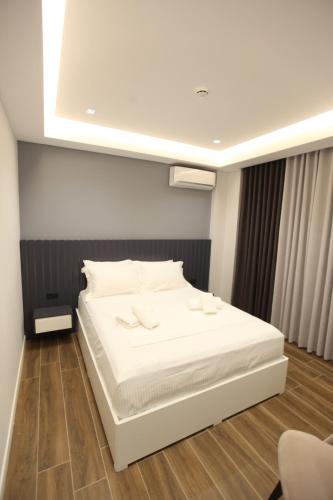 Double Room image 9