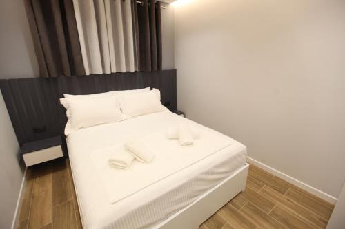 Two-Bedroom Apartment image 5