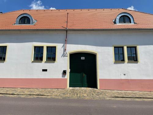 Bezauberndes Gastehaus in Satov