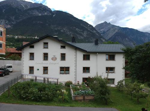 Landhaus Zangerl - Kobelerhof - Apartment - Landeck