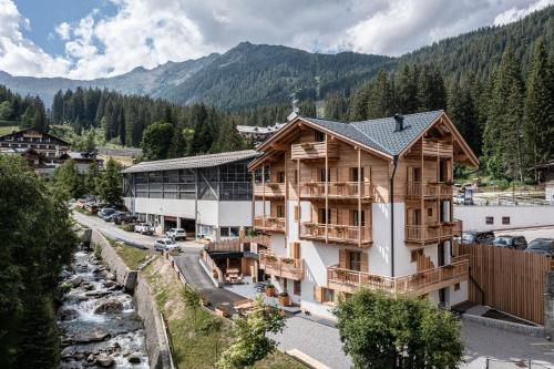 ALPINE DAYS Mountain Home – Madonna di Campiglio, TN