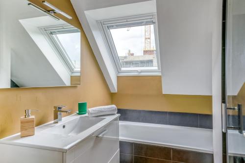 Two-Bedroom Apartment image 8