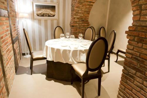 Costa Esmeralda Suites - 레스토랑