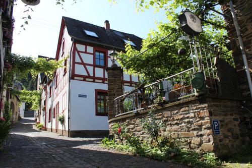 Ferienapartment Rebwinkel 6.2km von Beulich entfernt