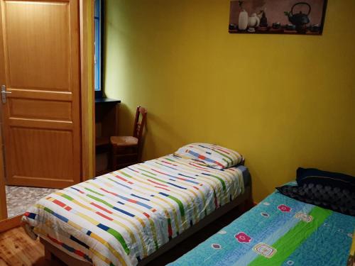 room detail thumbnail 1