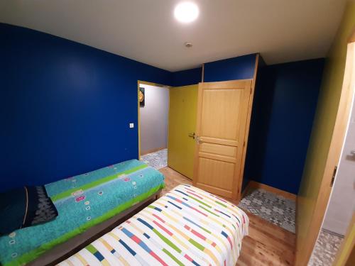 room detail thumbnail 0