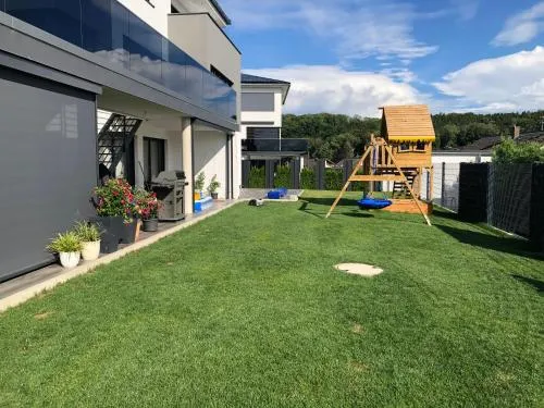 Moderne Ferienwohnung mit Terrasse und Garten in Haldenwang, Deutschland