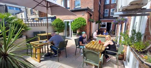 Fairhaven Hotel - image 2