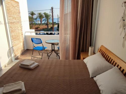 Mediterranean Seaside Authentic Beach House 4