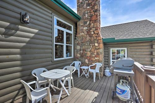 Cozy Conifer Cabin with Mtn Views on 100 Acres!