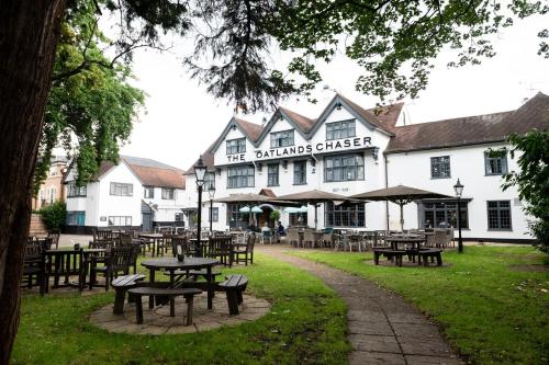 Innkeeper's Lodge Weybridge - main image