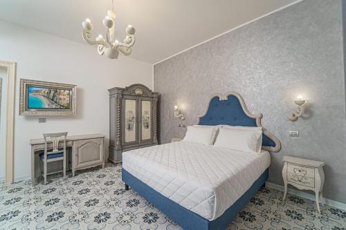 Deluxe Suite with Spa Bath image 7