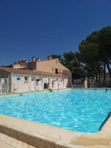 Studio cabine en rez de jardin
