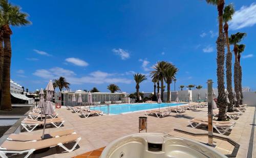Apartamentos Arena Dorada - 수영장