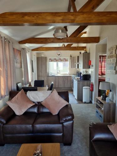 Captivatingly Stunning 2-Bed Chalet in Bridlington