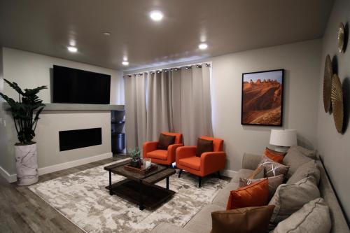 Robbers Hideout at Sage Creek with Heated Pool - main image