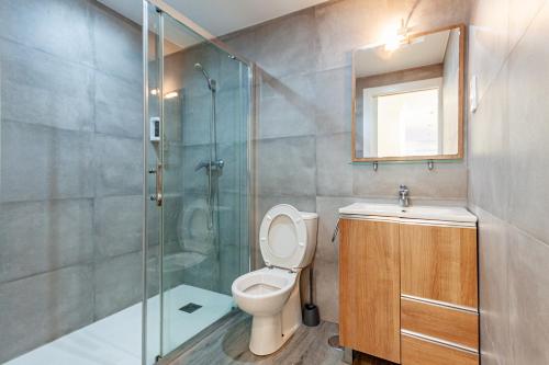 Amplio y acogedor apartamento renovado con piscina AL124 - image 10