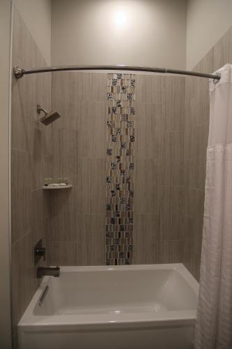 Pipedream Retreat at Sage Creek with Heated Pool - image 5