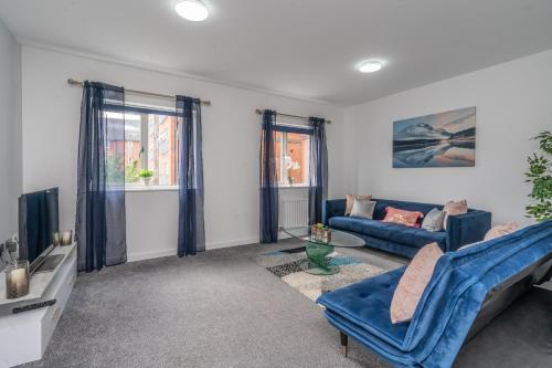 Millward House for families and contractor stays gîte à louer Linslade