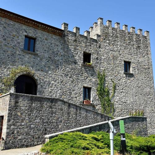 Il Castello dei Principi Sanseverino Hotel de charme Figunni