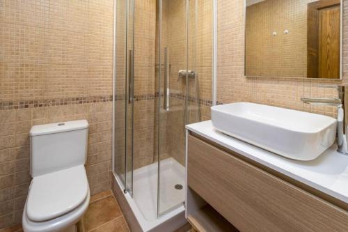  ¡Nuevo! Espectacular casa recién reformada con piscina in Bareyo