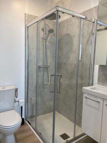 浴室, Studio 28m2 avec parking privé - Lycée Roosevelt - Arena - Gare (Studio 28m2 avec parking prive - Lycee Roosevelt - Arena - Gare) in 拉納維萊特