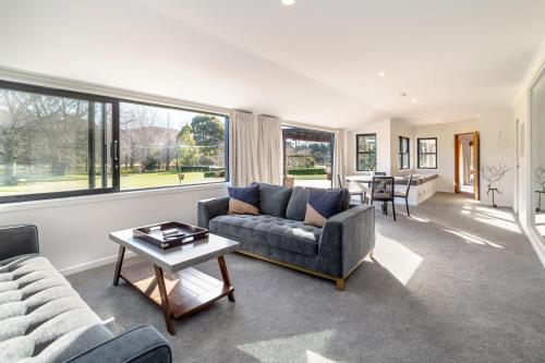 Longbush Estate in เฟียเธอร์สตัน