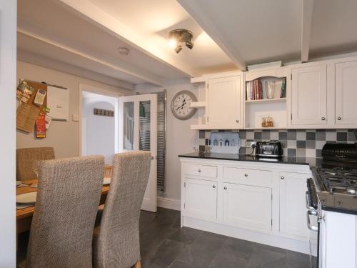 74 Charlestown Road - image 10
