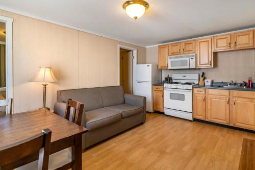 ห้องครัว, Anchor Inn and Cottages Wells-Ogunquit in เวลส์ (ME)