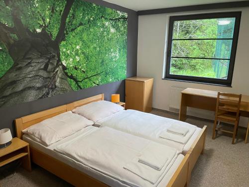 3 twin beds