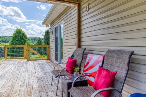 Moose Tracks by HoneyBearCabins 5BR 4BA Sleeps 15